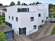Lichtdurchflutetes Reihenendhaus auf dem Sonnenberg - mit Blick, Platz & Stil - sofort bezugsbereit - Pforzheim