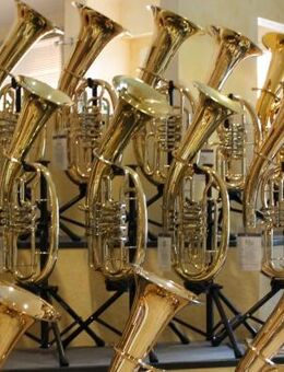 Cerveny Flügelhorn, Tenorhorn, Bariton, Euphonium und Tuba - Hagenburg