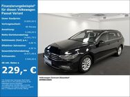 VW Passat Variant, 1.5 TSI Business, Jahr 2020 - Düsseldorf