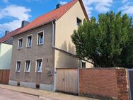 Merseburg: Einfamilienhaus mit Garten in sehr ruhiger Wohnlage zu verkaufen - Merseburg