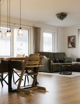 exklusive, ruhige und sehr moderne 4,5 Zimmerwohnung mit gr. Südbalkon, Luxusausstattung 1.OG SW - Au (Hallertau)