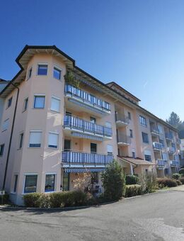 Sonnige 2-Zimmer-Wohnung mit Balkon und Einbauküche - barrierefrei, Nähe Klinikum - Coburg
