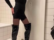 DWT schlank zärtlich, dominant.Suche DWT Mann ab 60 Jahre - Berlin Charlottenburg-Wilmersdorf