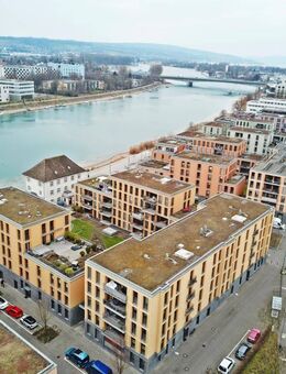 Möblierte 2,5-Zimmer Wohnung mit Balkon und Terrasse in erster Seereihe in Konstanz - Konstanz