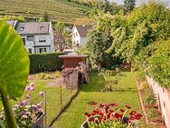 Zwei Zweifamilienhäuser mit schönem Garten, großer Garage und Stellplatz - Koblenz