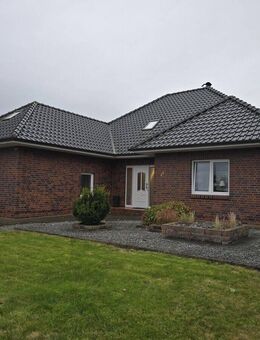 Attraktives Einfamilienhaus mit Garage und Garten in Garrel zu verkaufen - Garrel