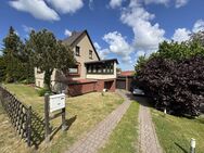 großes Einfamilienhaus mit 8 Zimmern, ca. 700 m² Grundstück, Terrasse und Balkon, Doppelgarage uvm. - Satow