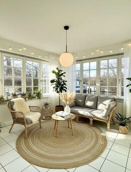 ** frisch sanierte 2,5-Zi Wohnung im Villenviertel | Fußbodenheizung | Wintergarten & Tiefgarage - Leipzig