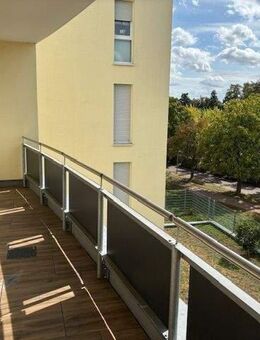 Wunderschöne 4-ZKB-Wohnung am Schulzentrum - Top Ausstattung – Kindergarten, Gymnasium - Maintal