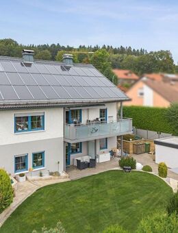 Elegantes Einfamilienhaus mit Einliegerwohnung und erstklassiger Ausstattung in Wunsiedel - Wunsiedel