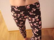 Leggings Blumenmuster gern getragen Stoffhose gebraucht - Erfurt