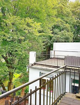 Ihr Wohn(t)raum: 5-Zimmer-Wohnung mit Balkon und uneinsehbarer Terrasse! - Mettmann