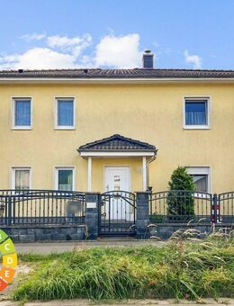 Bezugsfreie Stadtvilla mit 6 Zimmern, Sauna und 2 Stellplätzen in ruhiger Lage von Michendorf - Michendorf