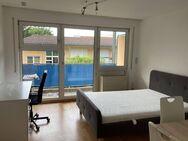 Möblierte 1-Zimmer-Wohnung mit Balkon & TG-Stellplatz in Regensburg - Regensburg