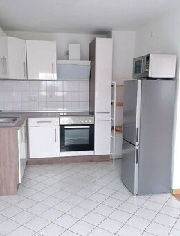 !! Einbauküche in 3-Zimmer-Dachgeschosswohnung in ruhiger Nebenstraße !! - Chemnitz