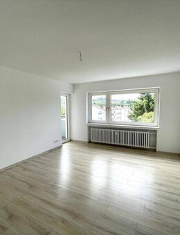 Barrierearme 3-Zimmer-Wohnung mit Balkon in erholsamer Lage von Menden - Menden (Sauerland)
