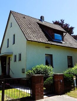 Ihr neues Wohlfühl-Zuhause: Liebevoll gepflegtes Einfamilienhaus mit großem Garten in Steinwedel - Lehrte