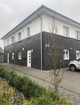 Ideal für Paare oder Singles: gepflegte 2-Zimmer Wohnung mit Loggia - Wildeshausen