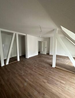 Neu renoviertes Schmuckstück in Stuttgart! - Stuttgart