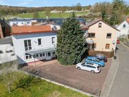 Mehrfamilienhaus mit Werkstatt & Lager - Hirzenhain