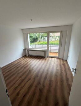 Frisch renoviert-Appartement 39 m² , 2. Zimmer, Küche und Balkon Do-Wellinghofen - Dortmund