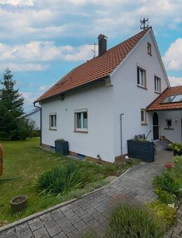 Familienfreundliches Einfamilienhaus mit großem Grundstück in Blaustein-Weidach - provisionsfrei! - Blaustein