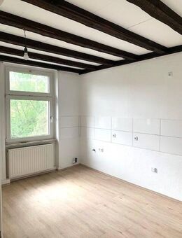 gemütliche renovierte 2-Zimmerwohnung - Zweibrücken