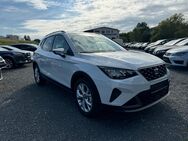 Seat Arona, 1.0 TSI FR PARKLENK SPRACHSTEUERUNG, Jahr 2024 - Boxberg (Baden-Württemberg)