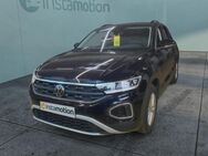 VW T-Roc, 1.0 TSI LIFE APP-CON WINTERPKT, Jahr 2023 - München