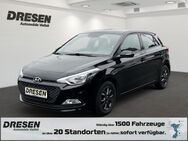 Hyundai i20, 1.2 YES Vorb GA el SP Spieg beheizbar, Jahr 2017 - Mönchengladbach