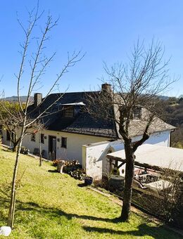 ***Charmantes Einfamilienhaus für die Familie mit Kamin und überdachtem Außenbereich*** - Herborn (Hessen)