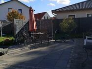 Neu renovierte behindertengerechte EG - 4 ZKB Wohnung mit Wintergarten und Gartennutzung - Karlskron