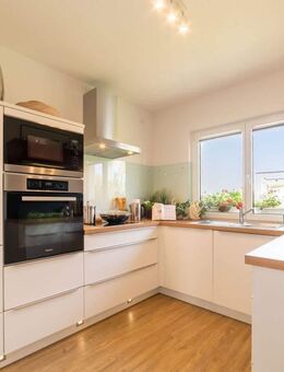 Ihr Traumhaus in Hallerndorf - individuell und komfortabel gestaltet! - Hallerndorf