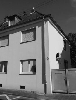 Doppelhaushälfte mit Gartenparadies und Potenzial zur Erweiterung! - Ludwigshafen (Rhein)