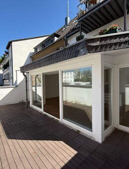 KÖLN INNENSTADT Nähe Neumarkt, helle geräumige 3 Zi. Wohnung, 111 m² Wfl. im 1. OG, gr. Westterrasse - Köln