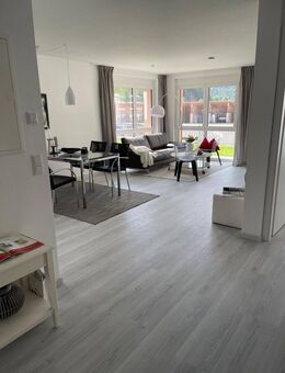 Barrierefreie, helle Neubau-Wohnung mit Balkon in Furtwangen (3,6,9,12) - Furtwangen (Schwarzwald)