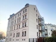 Erstbezug exklusiver 3- Zimmer Wohnung: Altbau-Charme trifft Moderne mit EBK + Wintergarten + Aufzug - Leipzig