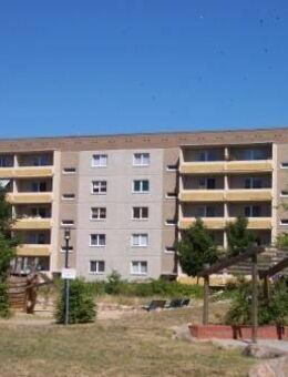 4-Raum-Wohnung mit Balkon! - Neustrelitz