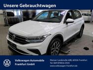 VW Tiguan, 2.0 TDI Life Life, Jahr 2021 - Frankfurt (Main)