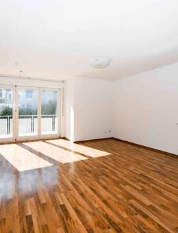 ImmoBillia:"schön geschnittene 3,5 Zimmer Wohnung im Obergeschoss eines 6-Familienhauses." - Ilsfeld