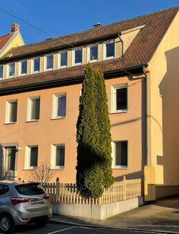 Stadtwohnung im 1. Obergeschoss eines Mehrfamilienhauses - Neustadt (Aisch)