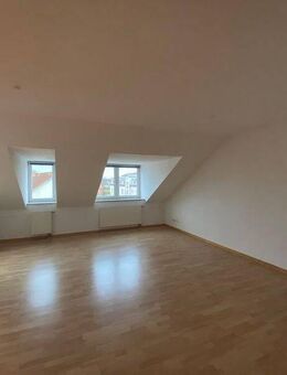 Großzügige 2-Zimmer-Wohnung in ruhiger Lage mit Dachterrasse! - Osnabrück