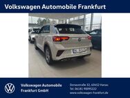 VW T-Roc, 1.0 l TSI R-Line OPF ), Jahr 2024 - Hanau (Brüder-Grimm-Stadt)