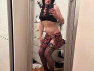 :Zahlsklave Sugardaddy für Trans •Girl 23 Jahre gesucht - Ratingen