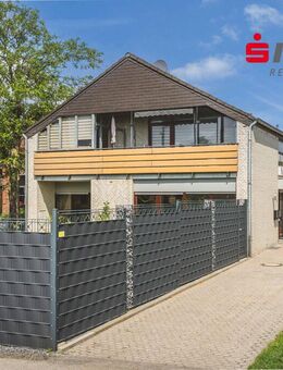 Wohnpark Wilsberg! Energetisch aufwendig modernisiertes Zweifamilienhaus als solide Kapitalanlage - Herzogenrath