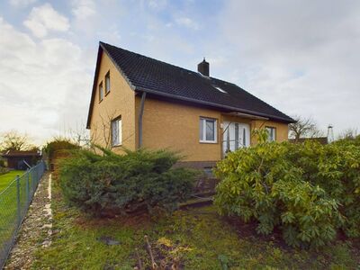 Teilsaniertes Einfamilienhaus in Nienhagen auf 1263qm Grundstück