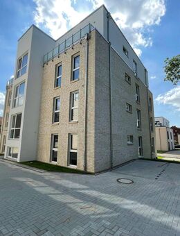 Neubau - Wohntraum Stadtvilla - Balkon und Einbauküche inklusive - - Peine