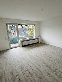 Über den Dächern von Unterbach: Komplett modernisierte 3 Zi. ETW mit Sonnenbalkon! - Düsseldorf