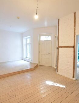 Mit Charme in D-Altstadt! Renoviertes Stadthaus im Hinterhof zu vermieten - Düsseldorf