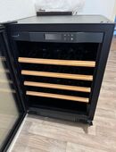 EuroCave Weinklimaschrank – hochwertiger Weinkühlschrank mit Glasfront in 94469